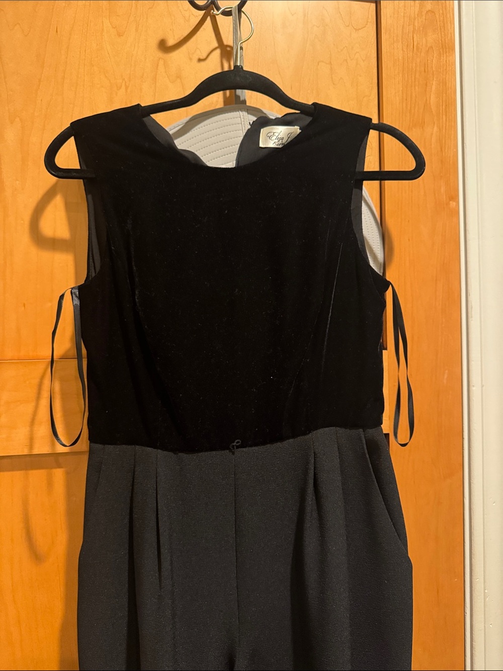 Eliza J Black Sleeveless Velvet-Top Women’s Dress